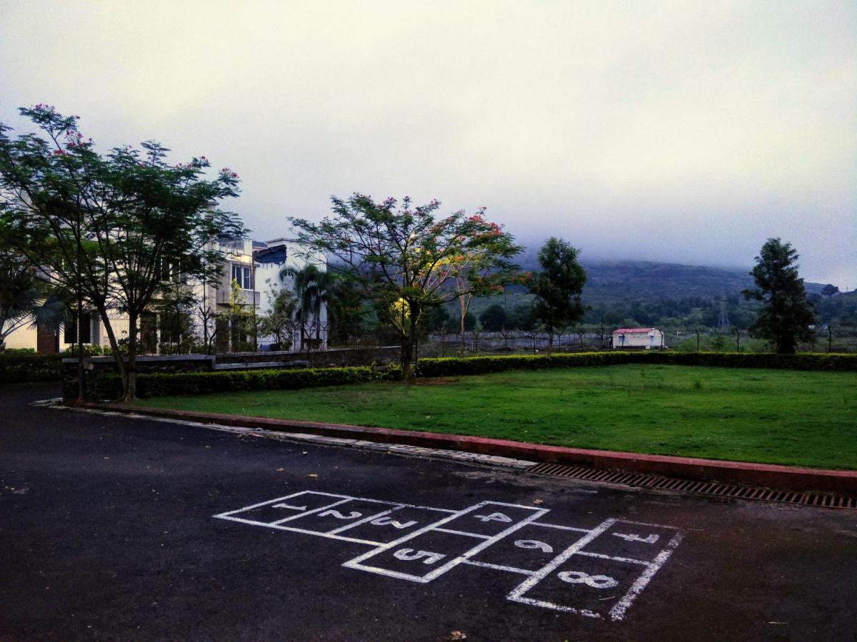 Dew Drops Boutique Retreat Hotel Igatpuri Exterior photo