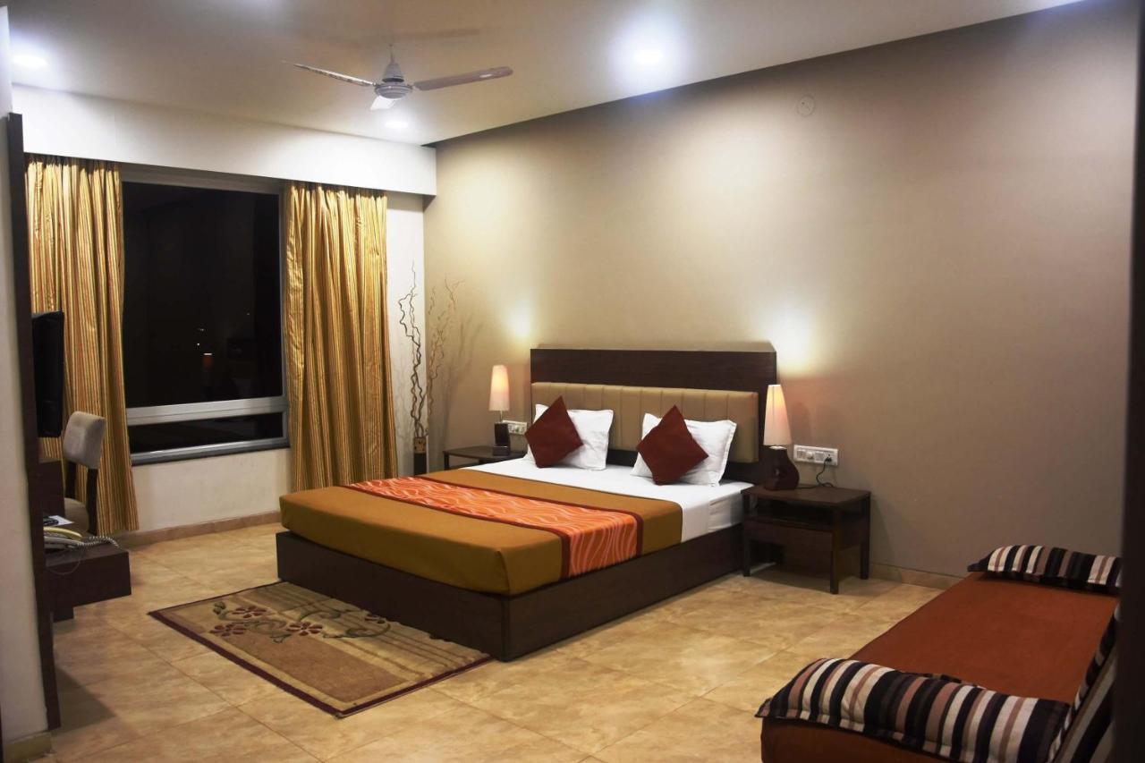 Dew Drops Boutique Retreat Hotel Igatpuri Exterior photo
